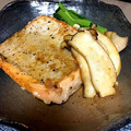 ＊ろりす＊'s cooksnap of when they made めんつゆ・ポン酢de！和風鮭のムニエル.