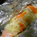 ☆えりママ☆'s cooksnap of when they made 鮭と野菜のとろ～りチーズホイル焼き.