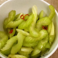 knoflook's cooksnap of when they made 【農家のレシピ】セロリの簡単浅漬け.