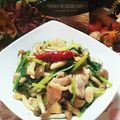 虹色♪︎ちゅーりっぷ's cooksnap of when they made もう一品に♪小松菜と鶏肉のバター炒め.