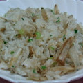 YUNKUN's cooksnap of when they made ごぼうとじゃこのバター炒飯.