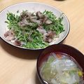 みりん調味料's cooksnap of when they made 簡単♡豚カタ 豆苗・もやしのレンチン蒸し.