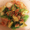 ＊にょにょん＊'s cooksnap of when they made 香ばしい桜海老とアボカド、キムチの和え物.