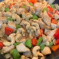 Yooboo's cooksnap of when they made 鶏肉のカシューナッツ炒め.