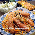 37⭐'s cooksnap of when they made ウインナーとゴボウの簡単‼きんぴら.