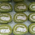 ドコマデモ土偶です。's cooksnap of when they made スフレ風 抹茶ロールケーキ.