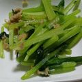 ヨシヨッシー's cooksnap of when they made 小松菜とツナのガーリック炒め.