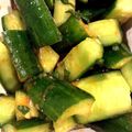 caruga's cooksnap of when they made 簡単胡瓜で一品！キムチの素でオイキムチ！.