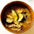 azbjbn's cooksnap of when they made 茄子と玉ねぎと油揚げのお味噌汁.