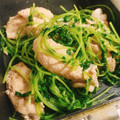 yukki19's cooksnap of when they made 豚肉と豆苗の塩胡椒炒め.