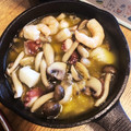 まるこ's cooksnap of when they made 簡単！シーフードとしめじのアヒージョ.