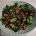 tkiriba's cooksnap of when they made 牛肉とブロッコリーのオイスターソース炒め.