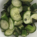 いずみはる's cooksnap of when they made きゅうりとおくらとわかめの酢の物.