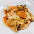 yoyoよーよー's cooksnap of when they made 味噌と焼肉のたれで鮭のちゃんちゃん焼き.