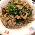 クックYP5QLM☆'s cooksnap of when they made 豚肉とニラしめじ椎茸の炒めもの♡美味.