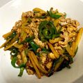 ask6630's cooksnap of when they made 新じゃがとピーマン豚肉オイスター炒め.