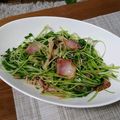 donuts★'s cooksnap of when they made 豆苗とベーコンのにんにく炒め.