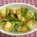 こうきとだいきママ's cooksnap of when they made 簡単アスパラとじゃがいものコンソメバター.