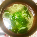 ぱぴろみ's cooksnap of when they made ☆５分で完成☆新玉葱とわかめの中華スープ.