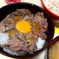 あちげキッチン's cooksnap of when they made 牛小間でステーキ丼っぽく♪.