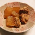 新妻あや's cooksnap of when they made 鶏肉団子と大根の煮物.