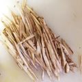 mamicoroxx's cooksnap of when they made ごぼう。簡単！早い！切り方.