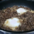 nachichoco's cooksnap of when they made 落とし卵で簡単☆甘辛牛たま丼.