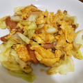 ずぼらなおっさん女子's cooksnap of when they made ウインナーとキャベツの中華風玉子炒め.