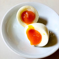 azbjbn's cooksnap of when they made 裏技！半熟卵をきれいに切る方法.