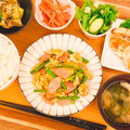 のんちごはん♡'s cooksnap of when they made 簡単なニンニクの芽とソーセージ卵炒め.