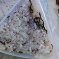 あゆたっくん's cooksnap of when they made ゆかりと塩昆布のおにぎり.