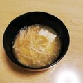take♪aki♪'s cooksnap of when they made 簡単！朝食にも♪えのきと豆腐のお味噌汁！.