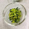 ☆すぬぴっぴ☆'s cooksnap of when they made 塩こうじdeきゅうりの浅漬け.