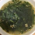 さおにゃんこ✨'s cooksnap of when they made たっぷりワカメとニラの中華スープ.