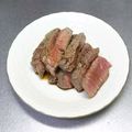 ☆ありか358☆'s cooksnap of when they made 黒胡椒でviviっと赤身肉のステーキ.