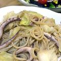 京都二人暮らしの食卓's cooksnap of when they made イカとキャベツの和風マヨ醤油味のパスタ.