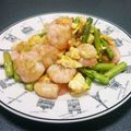 さったんママ's cooksnap of when they made 生姜が香る♪アスパラと海老の卵炒め.