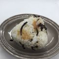 まこさんど's cooksnap of when they made 『塩昆布で梅オニギリ♡』.