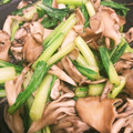 みつきのママ☆'s cooksnap of when they made 小松菜と舞茸の炒め物♪オイスターソース.