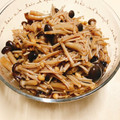 プチとよ's cooksnap of when they made しめじとえのきの何か.