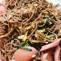 まみずな＊'s cooksnap of when they made サッと作れ美味ニラ卵と日本蕎麦の焼きそば.
