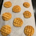 ポメちょん's cooksnap of when they made 外側サックリ！生おからの黄な粉メロンパン.
