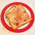 Richland☆Y's cooksnap of when they made 離乳食完了期♪子供に♪いちごミルクパン♪.