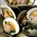 週末は主夫になります's cooksnap of when they made 簡単！はまぐりの酒蒸し(バター醤油味).