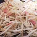 Gyuline's cooksnap of when they made もやしとベーコンのバター炒め.