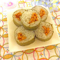 hikarin♪'s cooksnap of when they made 黒すり胡麻の納豆巻き巻き寿司.
