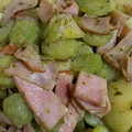 お肉どん's cooksnap of when they made じゃがいもときゅうりの炒め物.