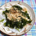 chi−ちゃん's cooksnap of when they made さっぱり☆わかめと玉ねぎのおかかサラダ.