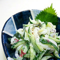 マダムカフェ♡'s cooksnap of when they made めちゃ旨♪イカと野菜のゆかりマヨサラダ.