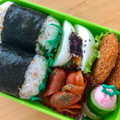 ひろママ✴︎'s cooksnap of when they made 釜揚げしらすと青ネギとゴマのお握り.